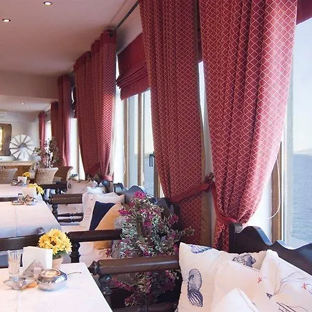 Akrotiraki Hotel
