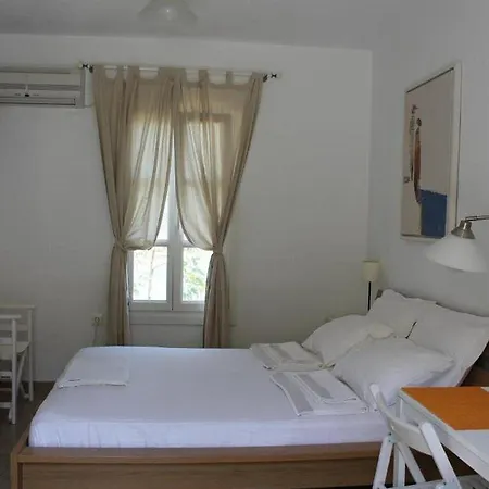 Akrotiraki Отель 2*