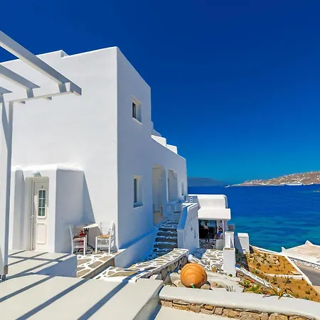 Akrotiraki Hotel
