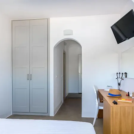 Отель Akrotiraki Mykonos Town