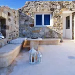 Akrotiraki Mykonos Town