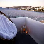 Отель Akrotiraki 2*